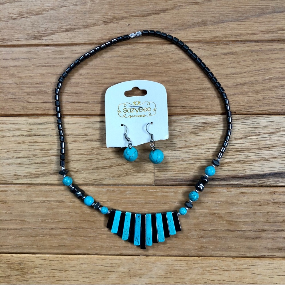 Sazy Bee Earrings & Necklace